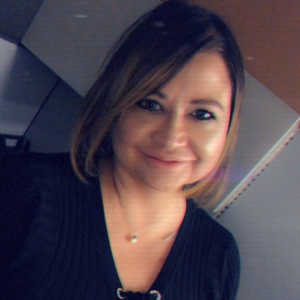 Meet your Posher, Stacy